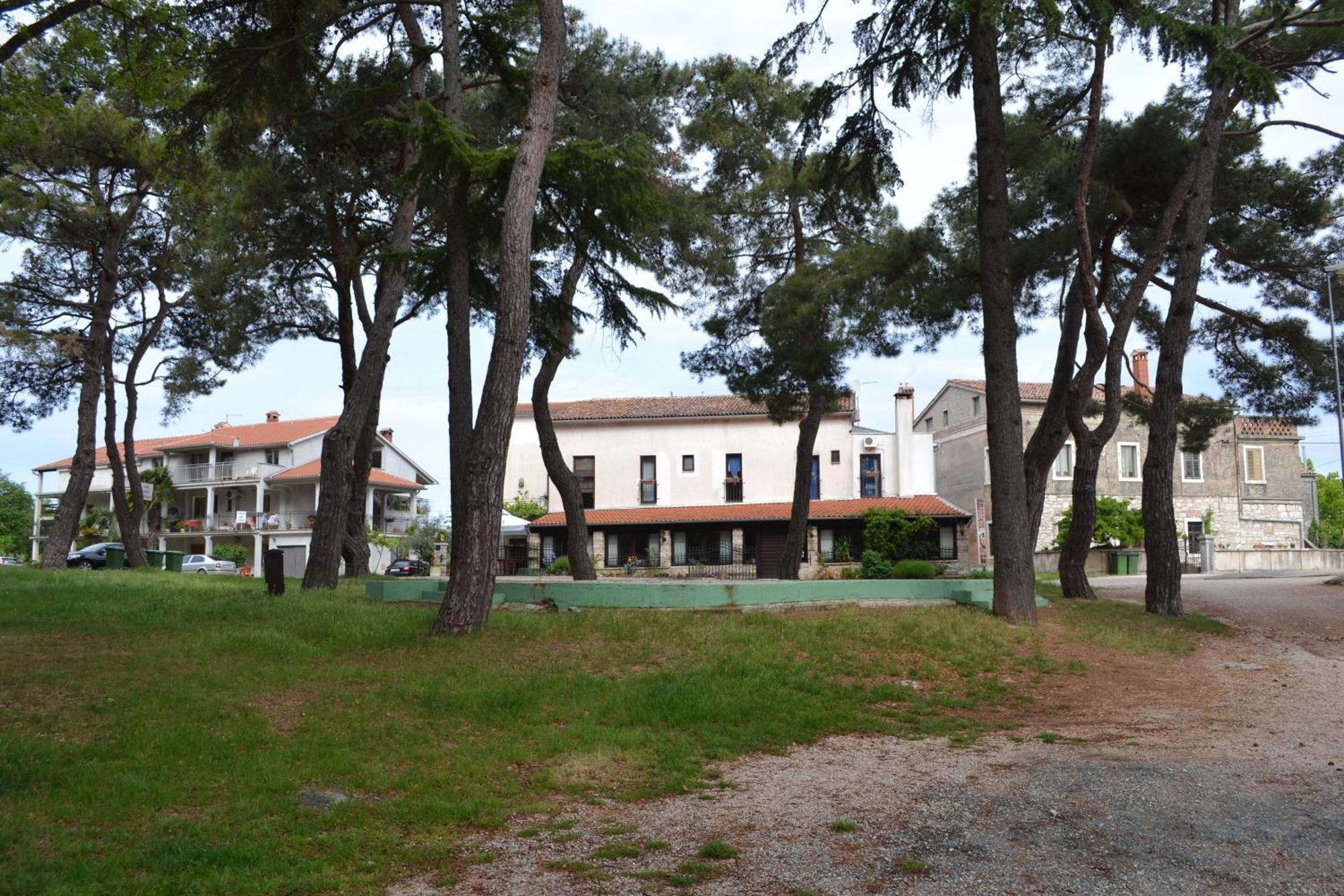 Apartments Vesna Funtana Exterior foto